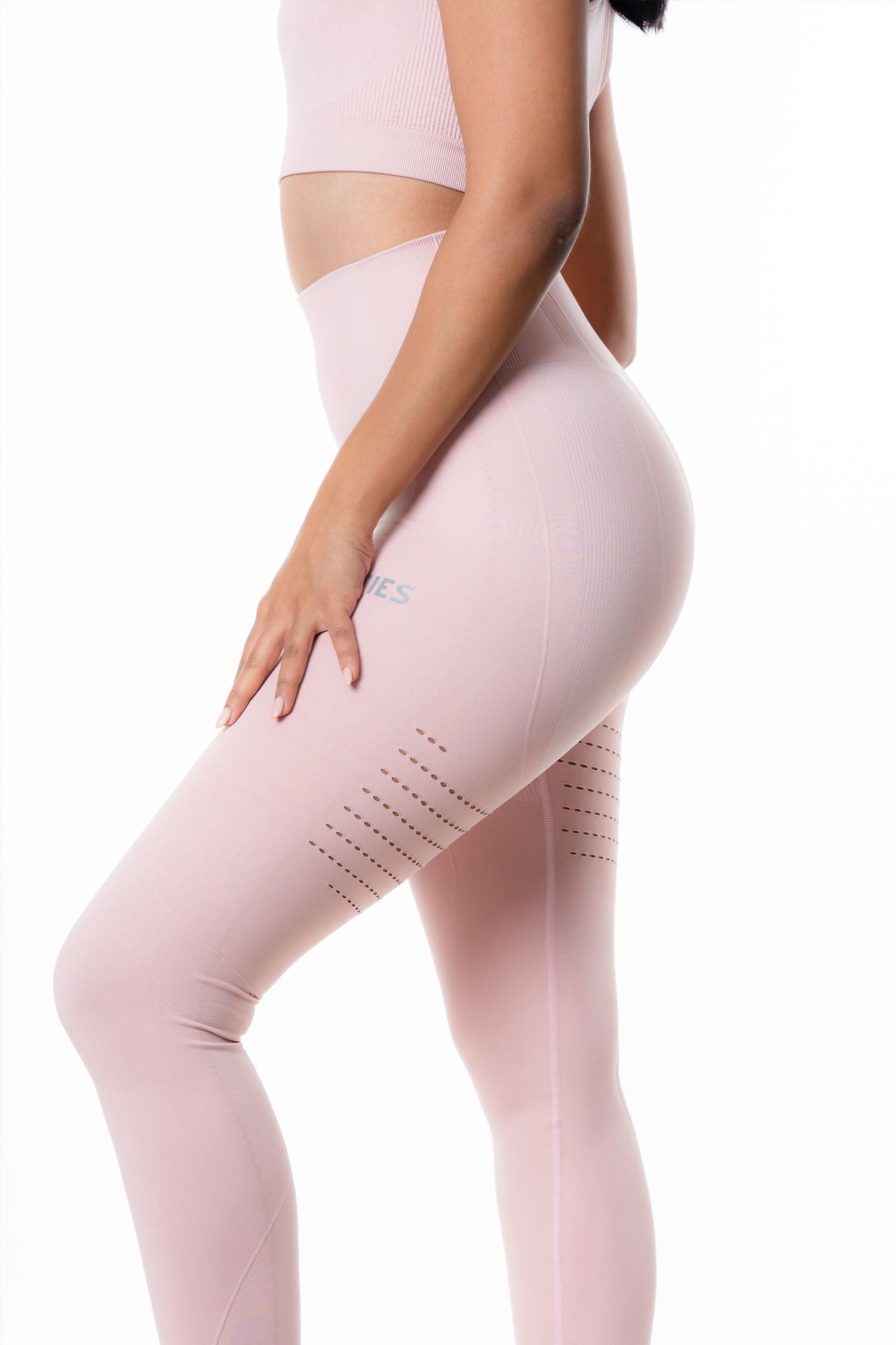 Seamless Pink Rose Legging | Societies Clothing Sri Lanka | Activewear | Gym Clothes | Gym Wear