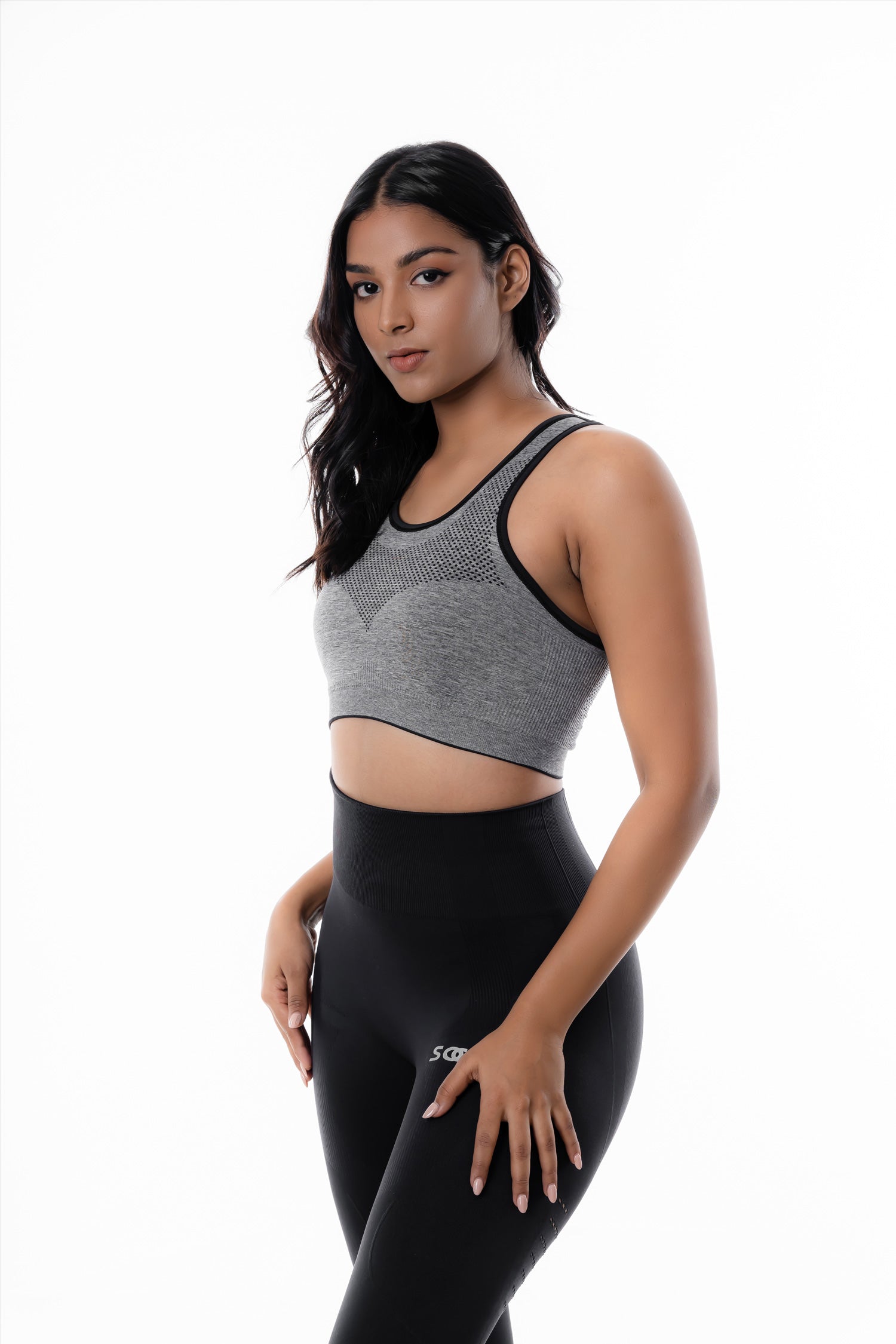 Seamless Black Sports Bra | Societies Clothing Sri Lanka | Activewear | Gym Clothes | Gym Wear