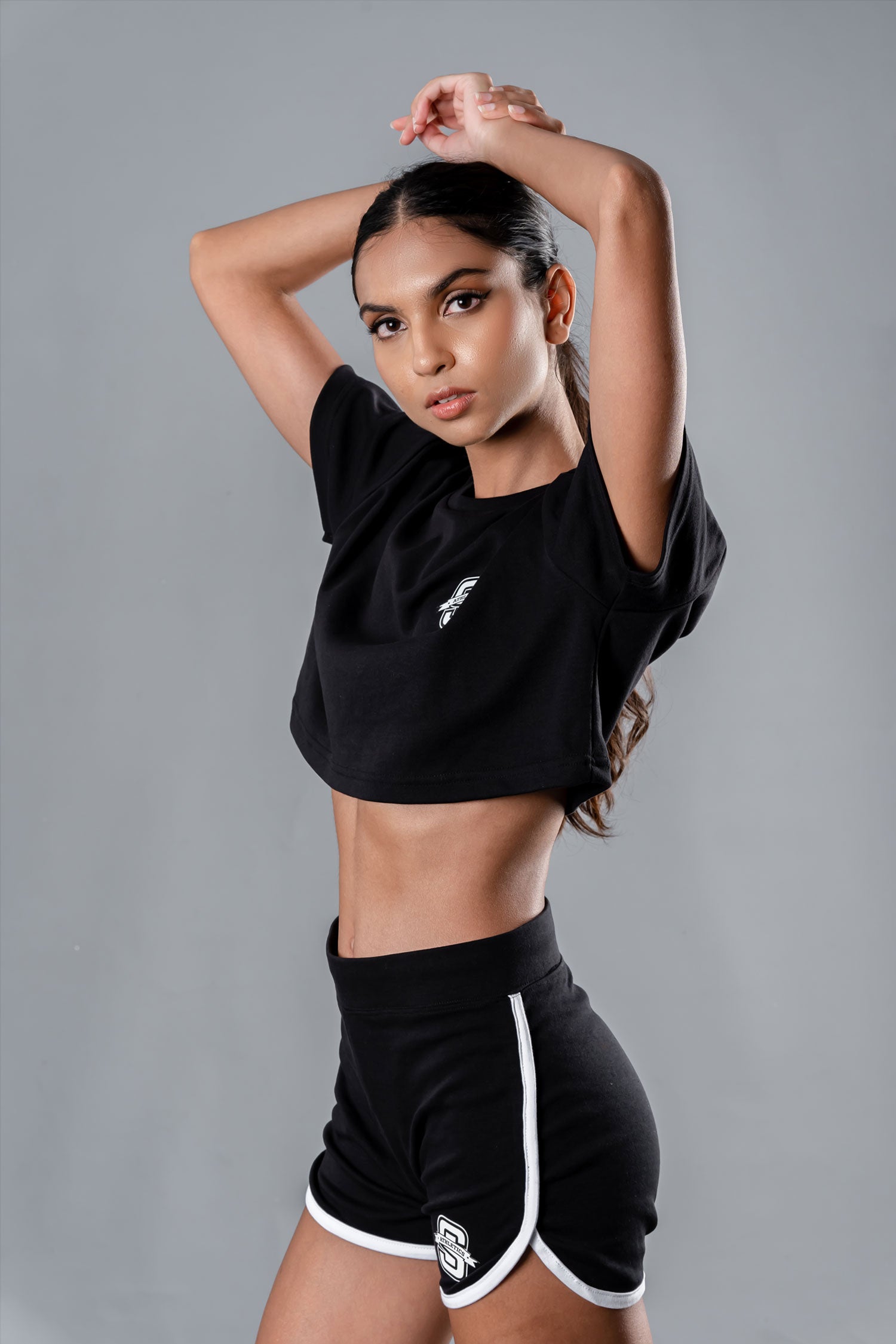 Black Crop Top T-Shirt | Societies Clothing Sri Lanka | Activewear | Gym Clothes | Gym Wear | Gym Comfort Wear 